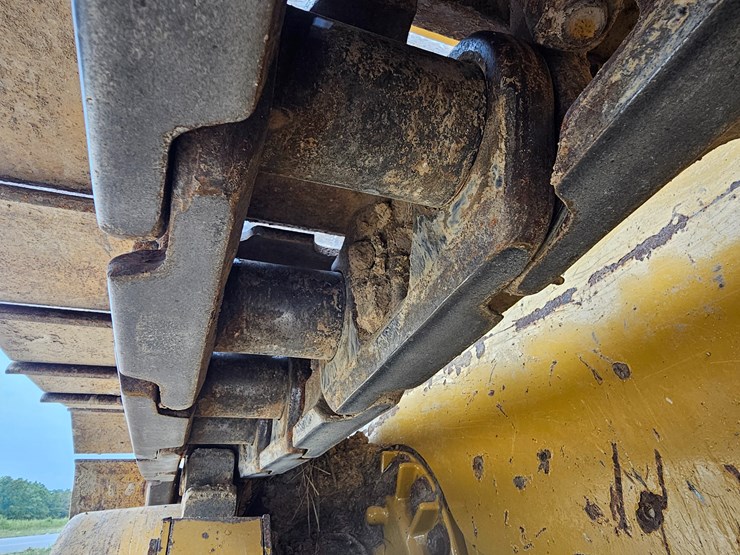 2023-caterpillar-953-image-92