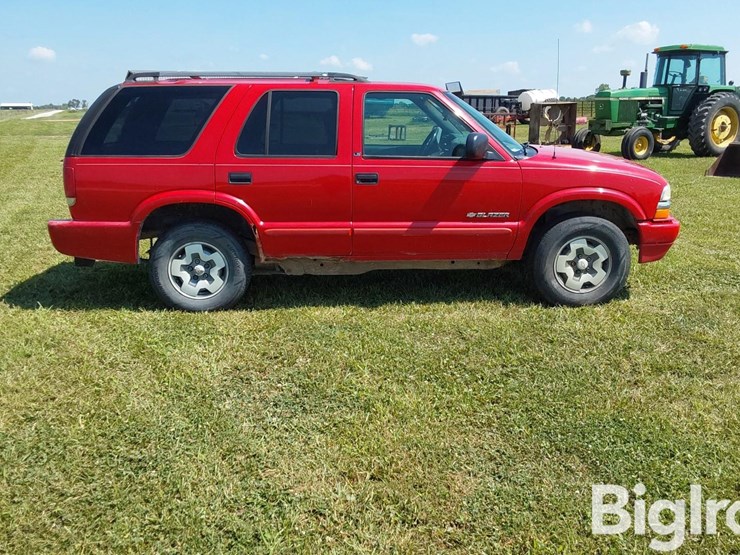 2003-chevrolet-blazer-image-4