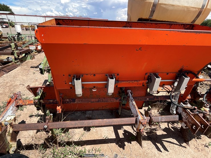 #9103-•-custom-seeding-unit-image-3