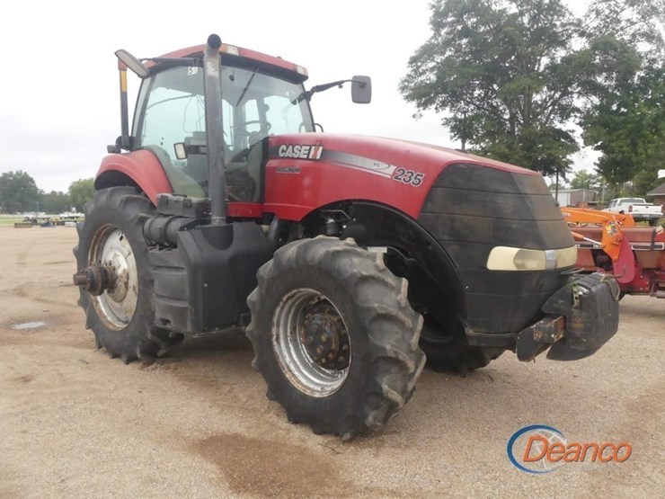 2014-case-ih-magnum-235-image-1
