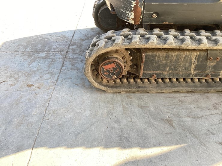 2022-bobcat-e20-image-15