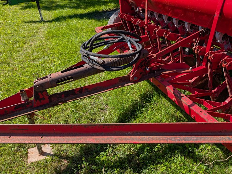 massey-ferguson-33-image-5