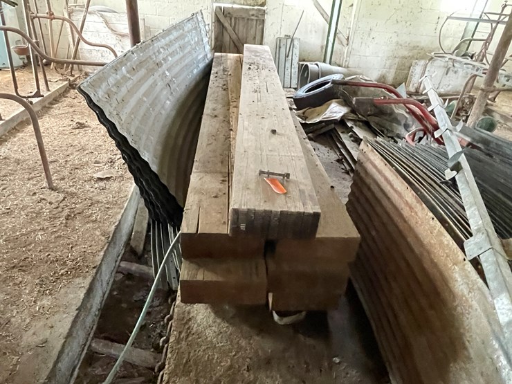 #5542-•-(11)-wood-beams-image-2
