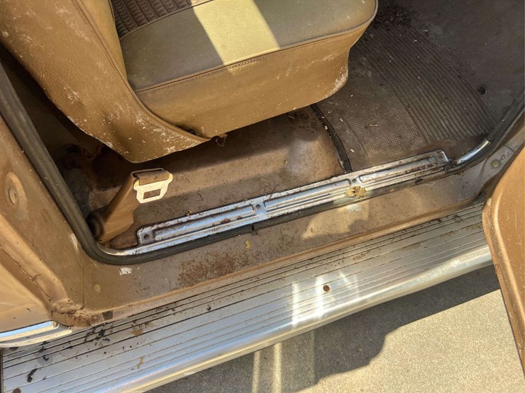 1969-chevy-c20-custom-camper-image-115