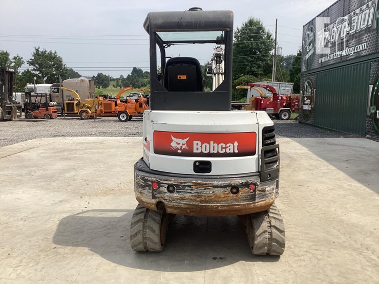 2014-bobcat-e32-image-3