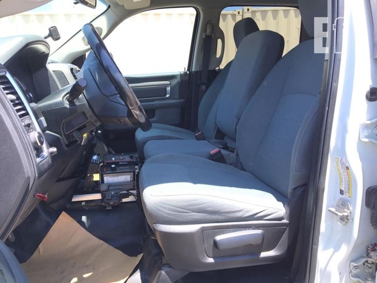 2018-ram-5500-slt-image-8