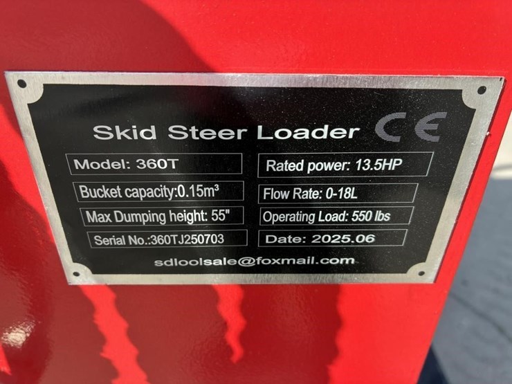 2025-sdlool-sl360t-skid-steer-loader-image-12
