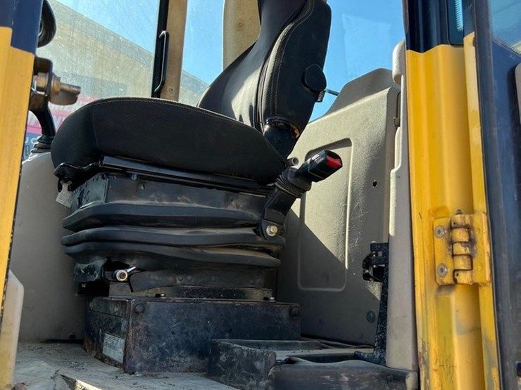 new-holland-lw110-image-21