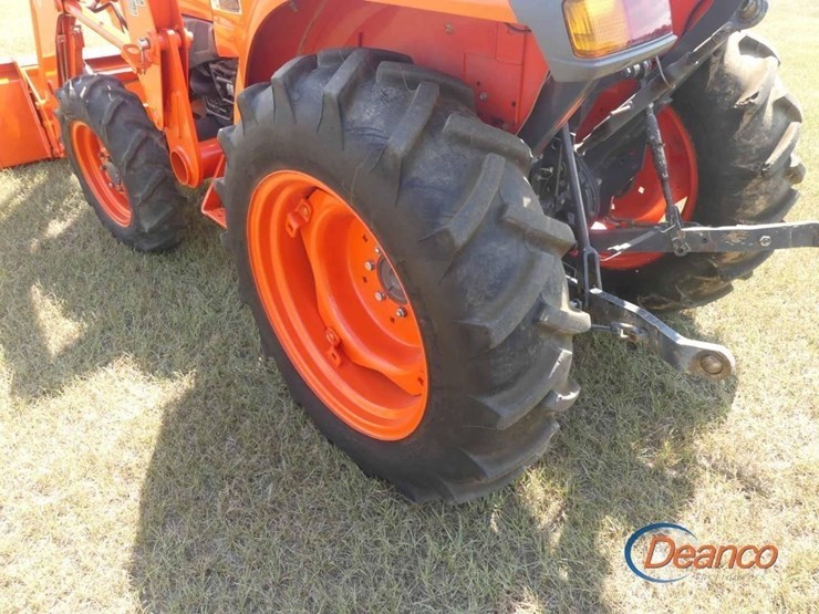 2015-kubota-l3901hst-image-5