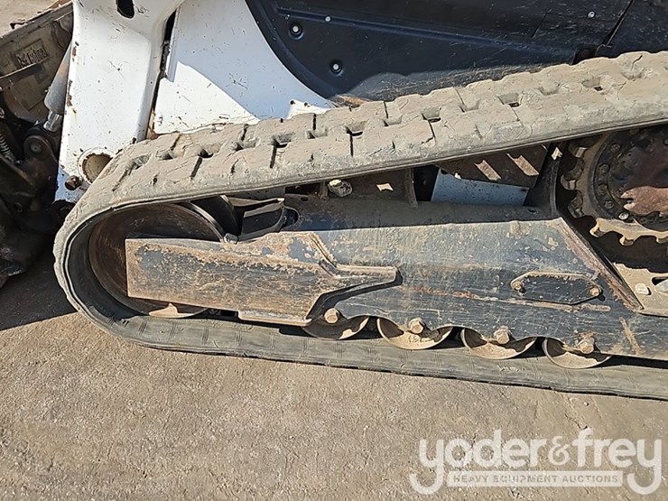 2021-bobcat-t64-image-18
