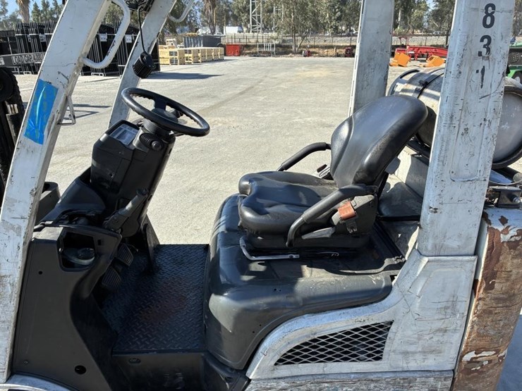 2015-unicarriers-mcp1f2a20lv-forklift-image-9