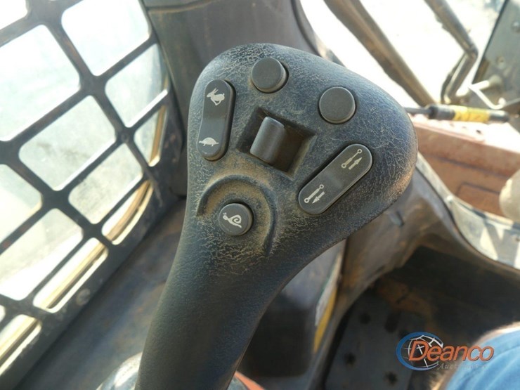 2020-bobcat-t76-image-11