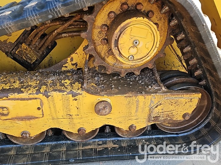 2021-caterpillar-299d3-image-19