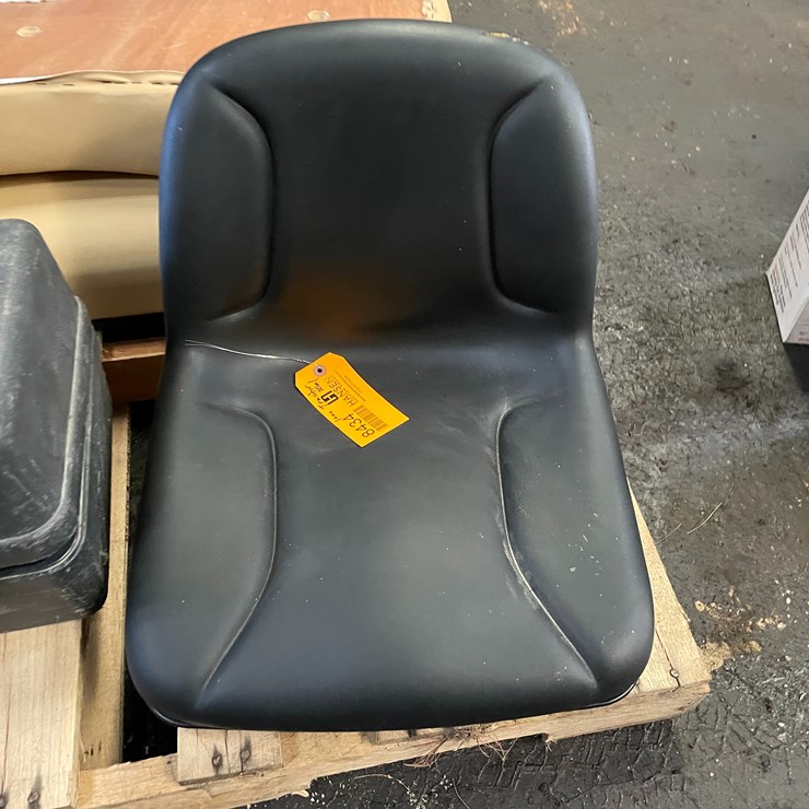#8434 • Lawn Mower Seat