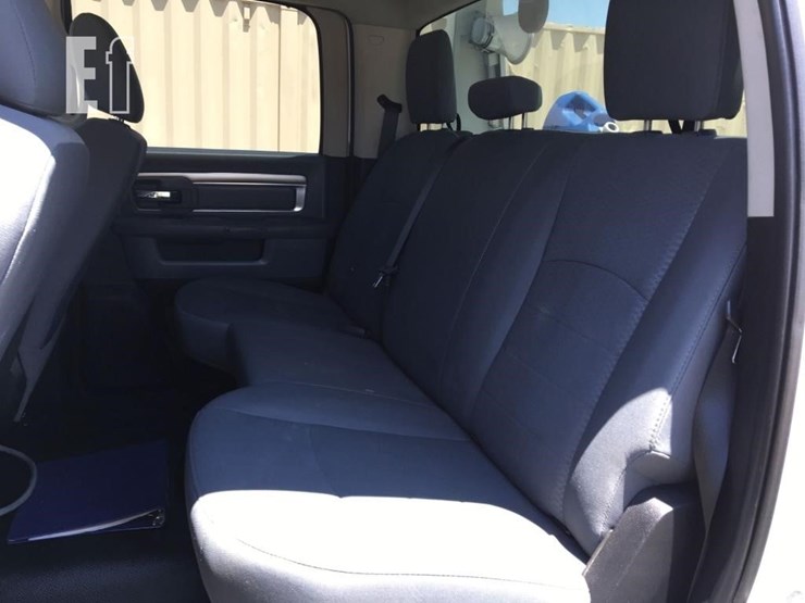 2018-ram-5500-slt-image-13