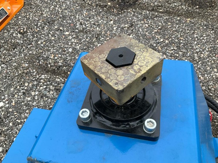 #1386-•-unused-skid-steer-splitter-drill-image-4