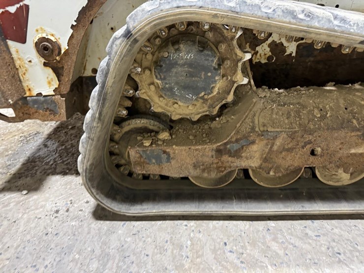 2021-bobcat-t595-image-17