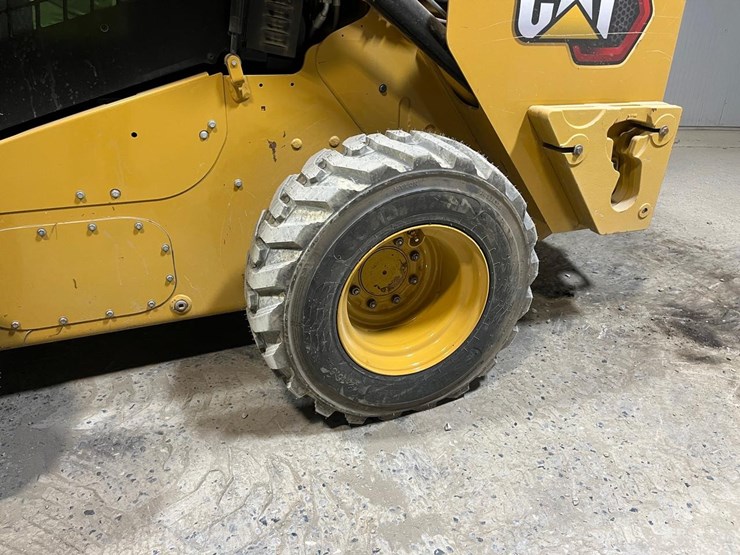 2022-caterpillar-272d3-image-13