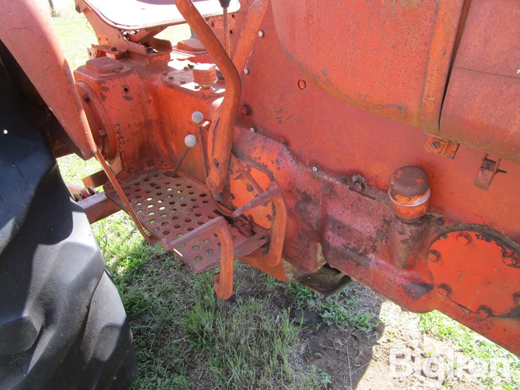 1961-allis-chalmers-d17-image-12