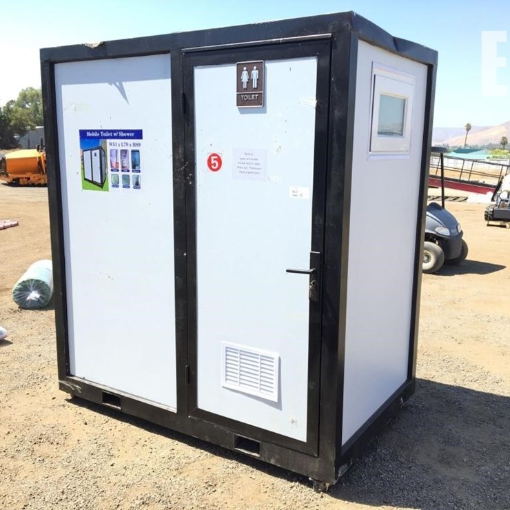 UNUSED PORTABLE BATHROOM