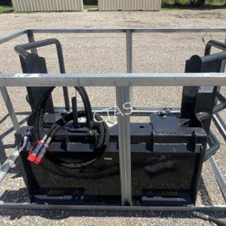 #9 • Wolverine Skid Steer Hydraulic Hay Bale Mover