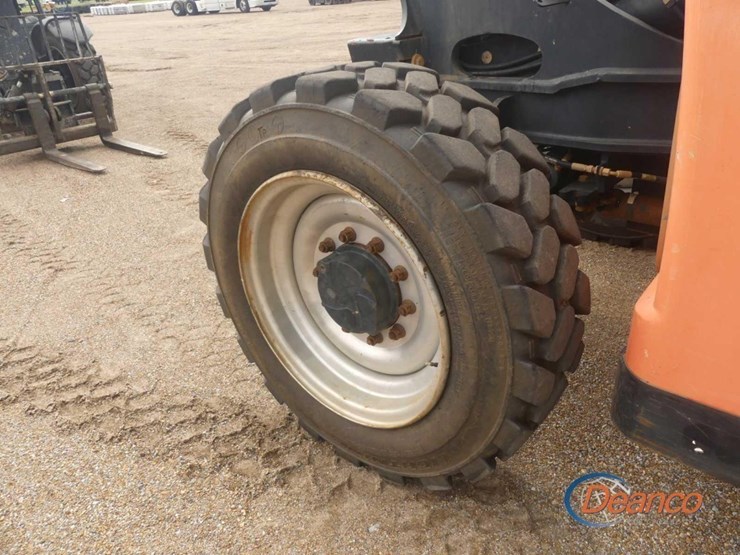 2015-jlg-g6-42a-image-9
