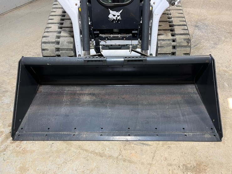 2022-bobcat-t76-image-9