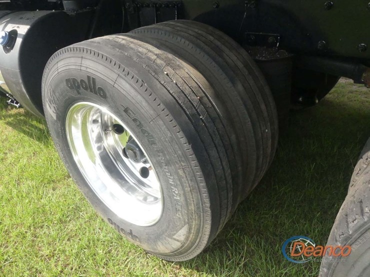 2024-kenworth-t880-image-6