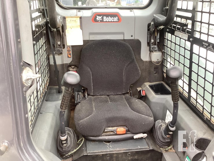2023-bobcat-t64-image-14