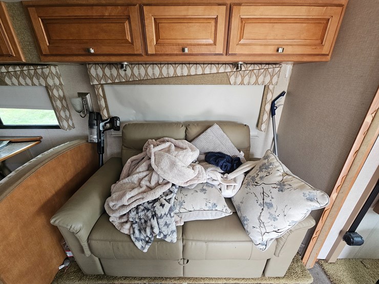 #21543-•-2014-ford-f53-motorhome-image-49