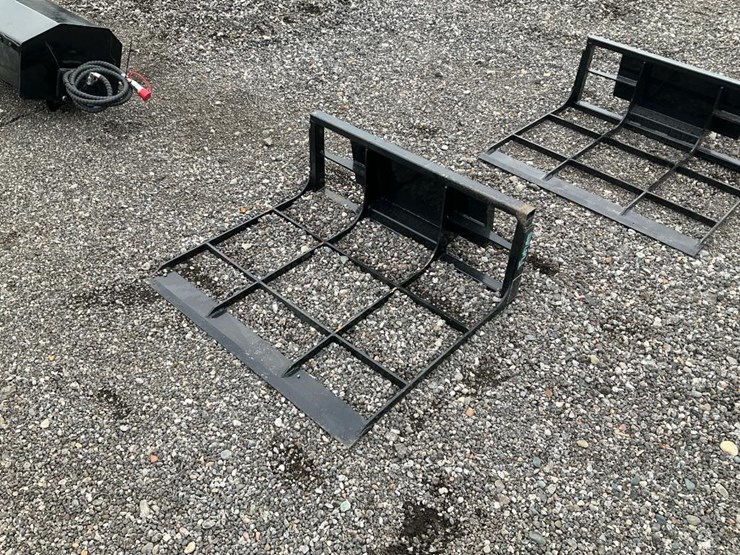 #1563-•-unused-mini-skid-steer-land-leveler-image-1
