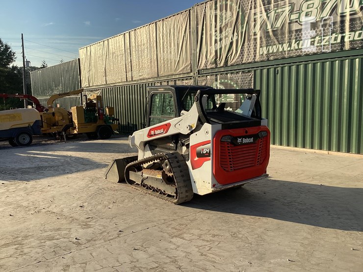 2023-bobcat-t64-image-2