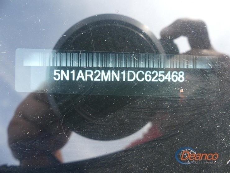 2013-nissan-pathfinder-image-8