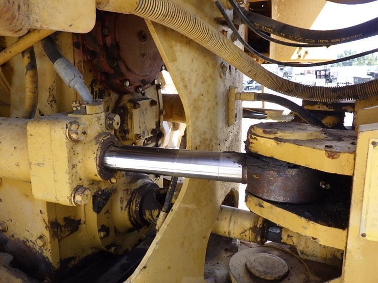 1986-caterpillar-825c-image-21