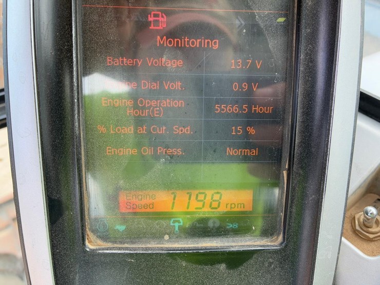 2017-bobcat-e85-image-32