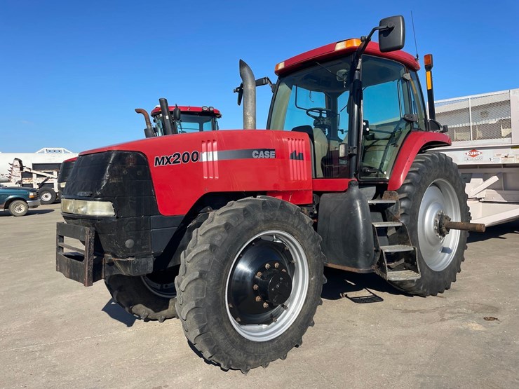 2001-case-ih-mx200-image-1