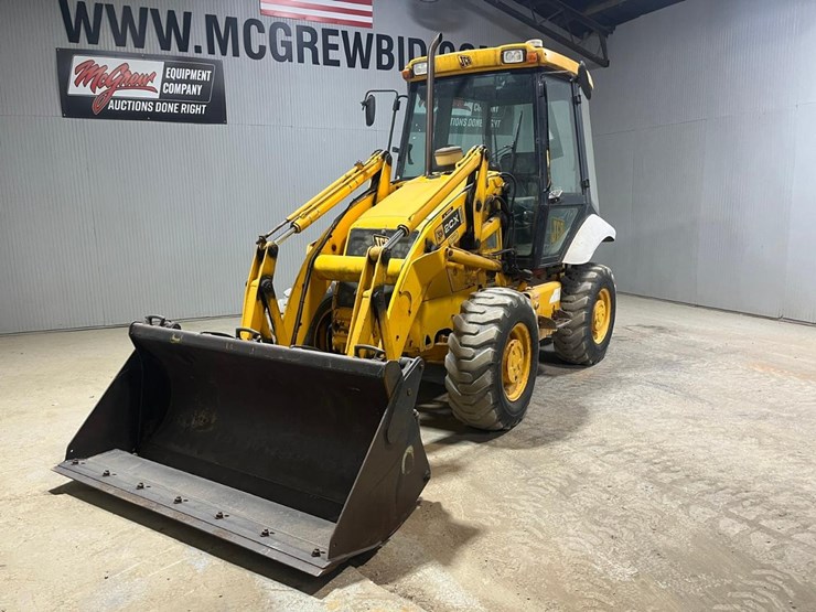 jcb-2cx-image-2