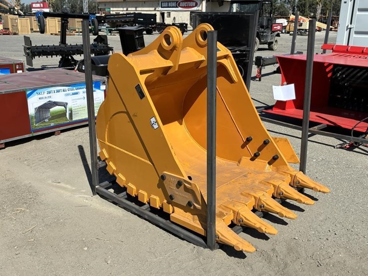 caterpillar-320-image-2