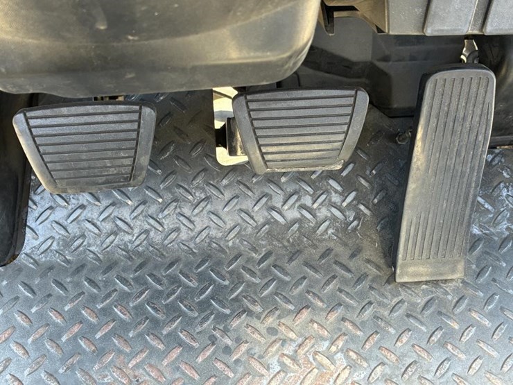 2016-unicarriers-mcp1f2a20lv-forklift-image-12