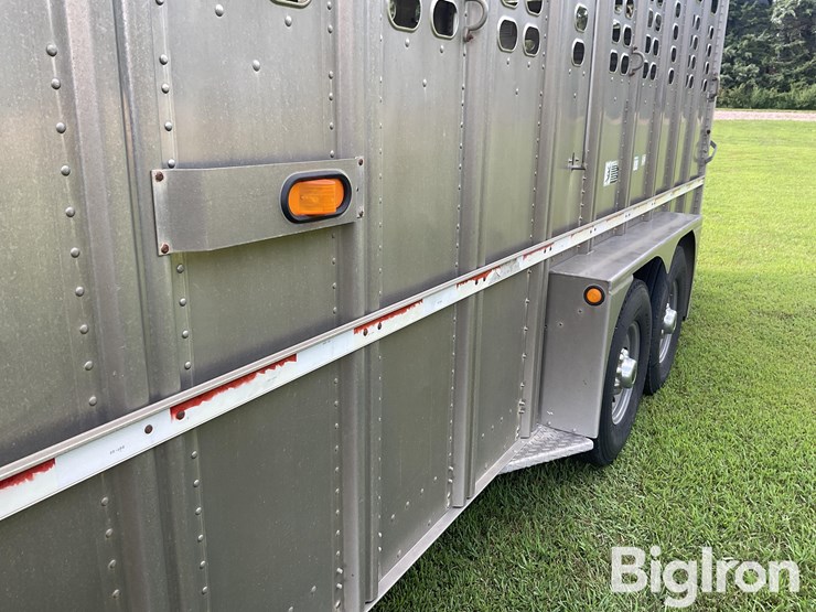 2003-wilson-livestock-trailer-image-19