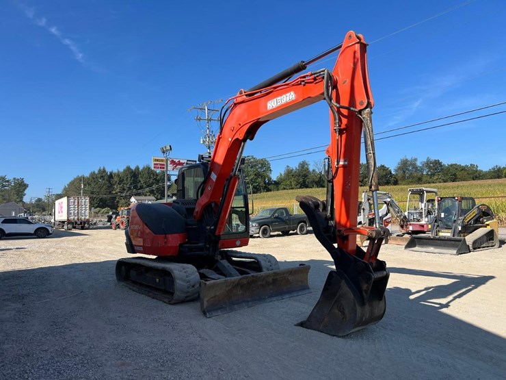 2015-kubota-kx080-4-image-7