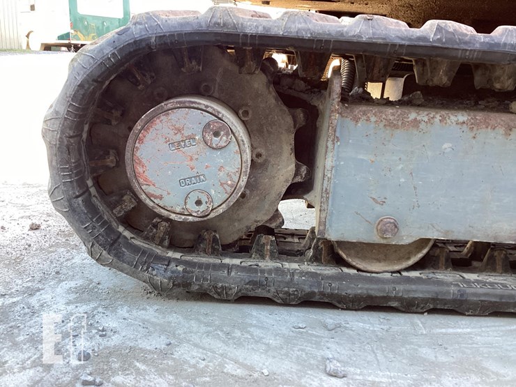 2018-takeuchi-tb210r-image-8