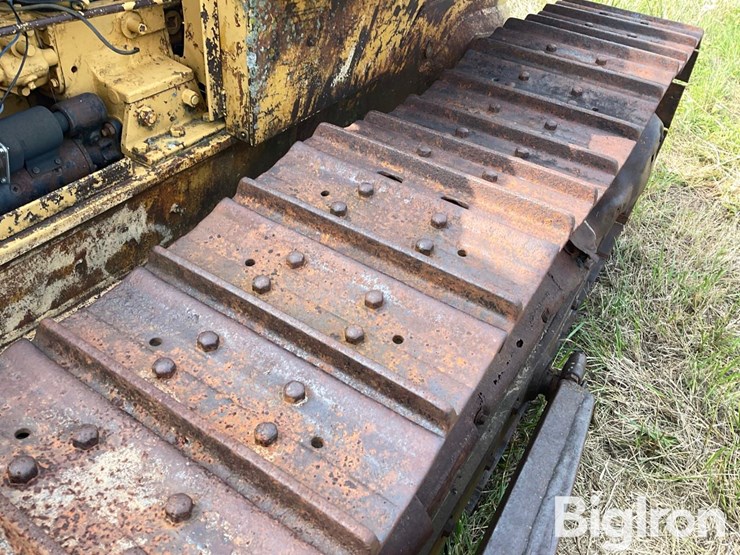 caterpillar-d6-image-15