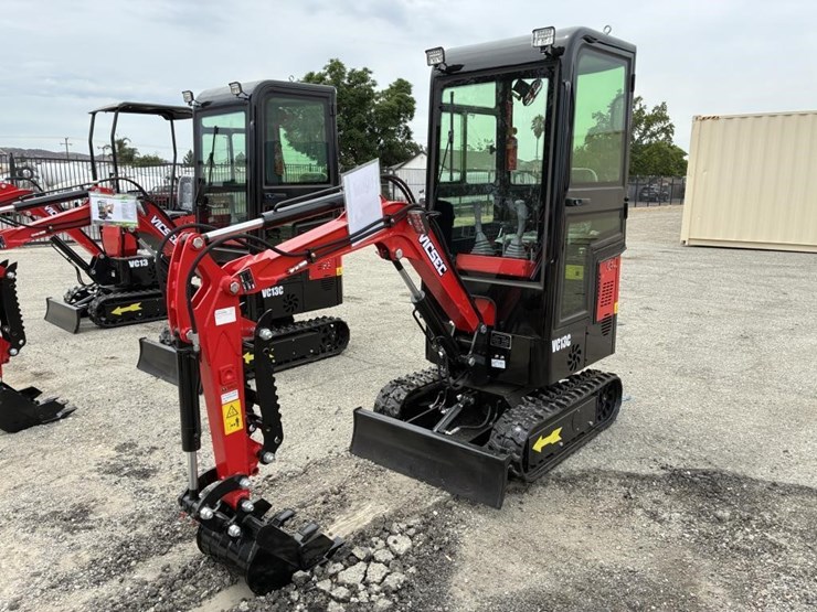 2025-vicsec-vc13c-hydraulic-excavator-image-1