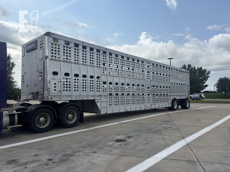 2011-eby-bull-ride-image-1