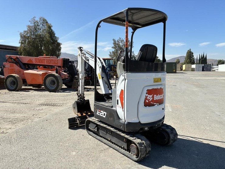 2020-bobcat-e20-image-4