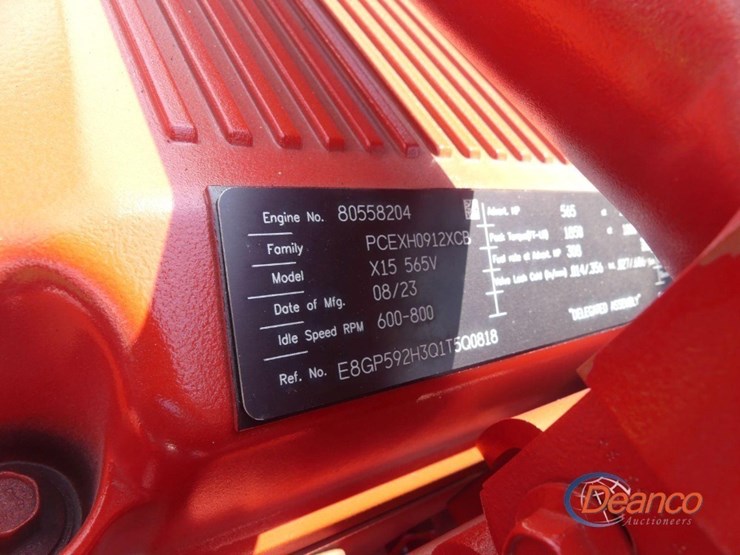 2024-kenworth-w900l-image-10