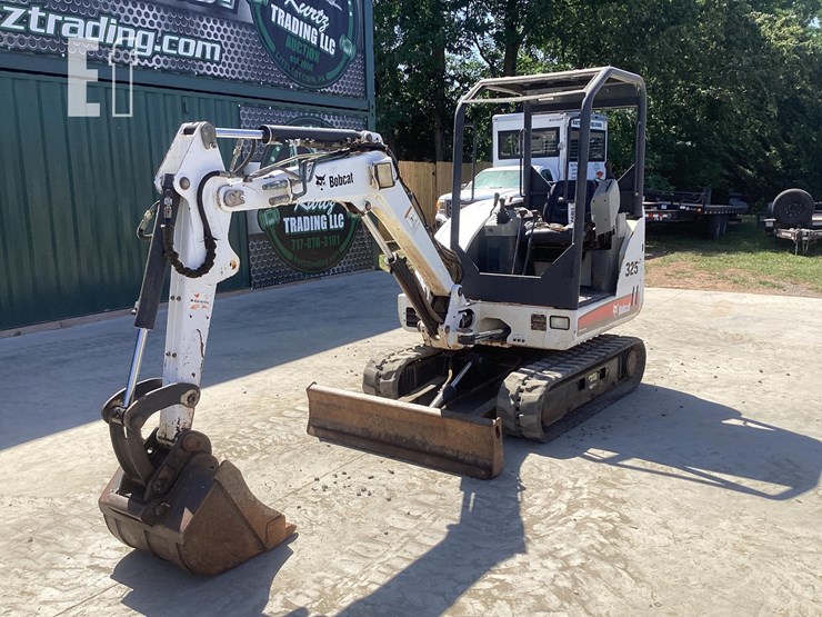 2011-bobcat-325g-image-8