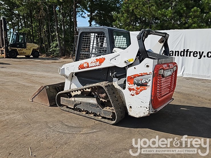 2021-bobcat-t64-image-4