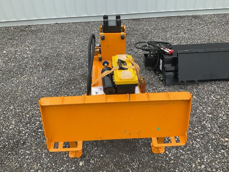 #1411-•-unused-skid-steer-post-pounder-image-2